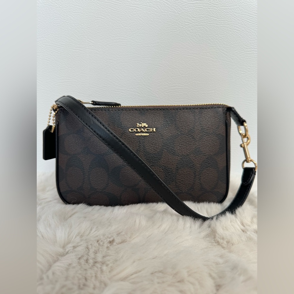 Coach Nolita 19 In Signature Canvas (gold/brown black)